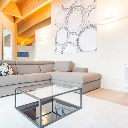 Halldis Apartment