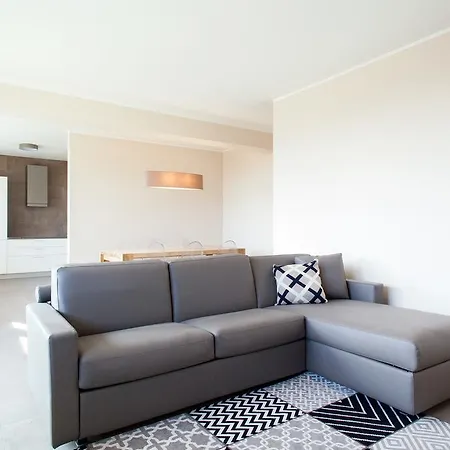 Halldis Apartment *