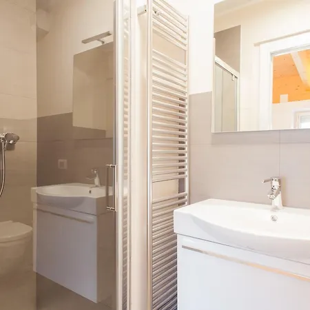 Halldis Apartment